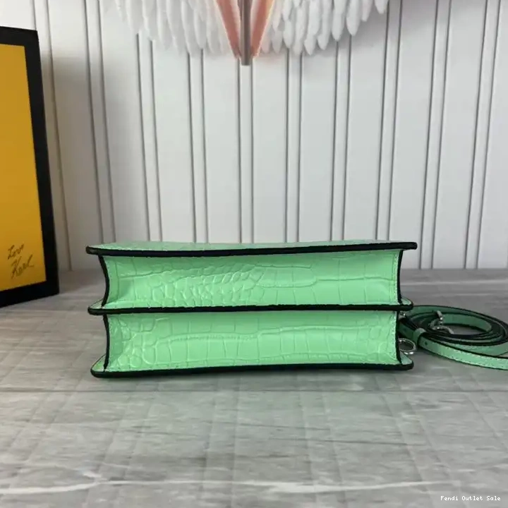 Cheap Fendi Bag Green Cut In Peekaboo Leather Mini Crocodile 0705